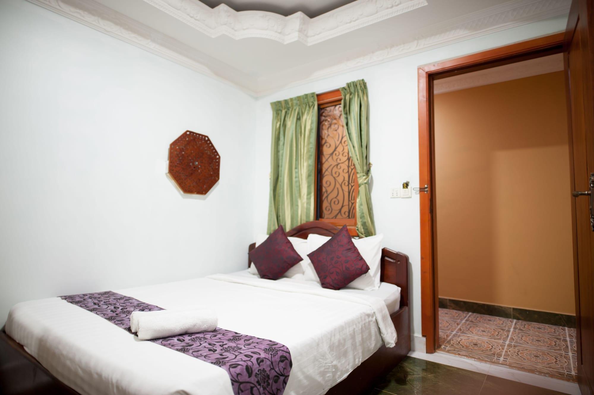 Rs II Guesthouse Phnom Penh Exteriör bild
