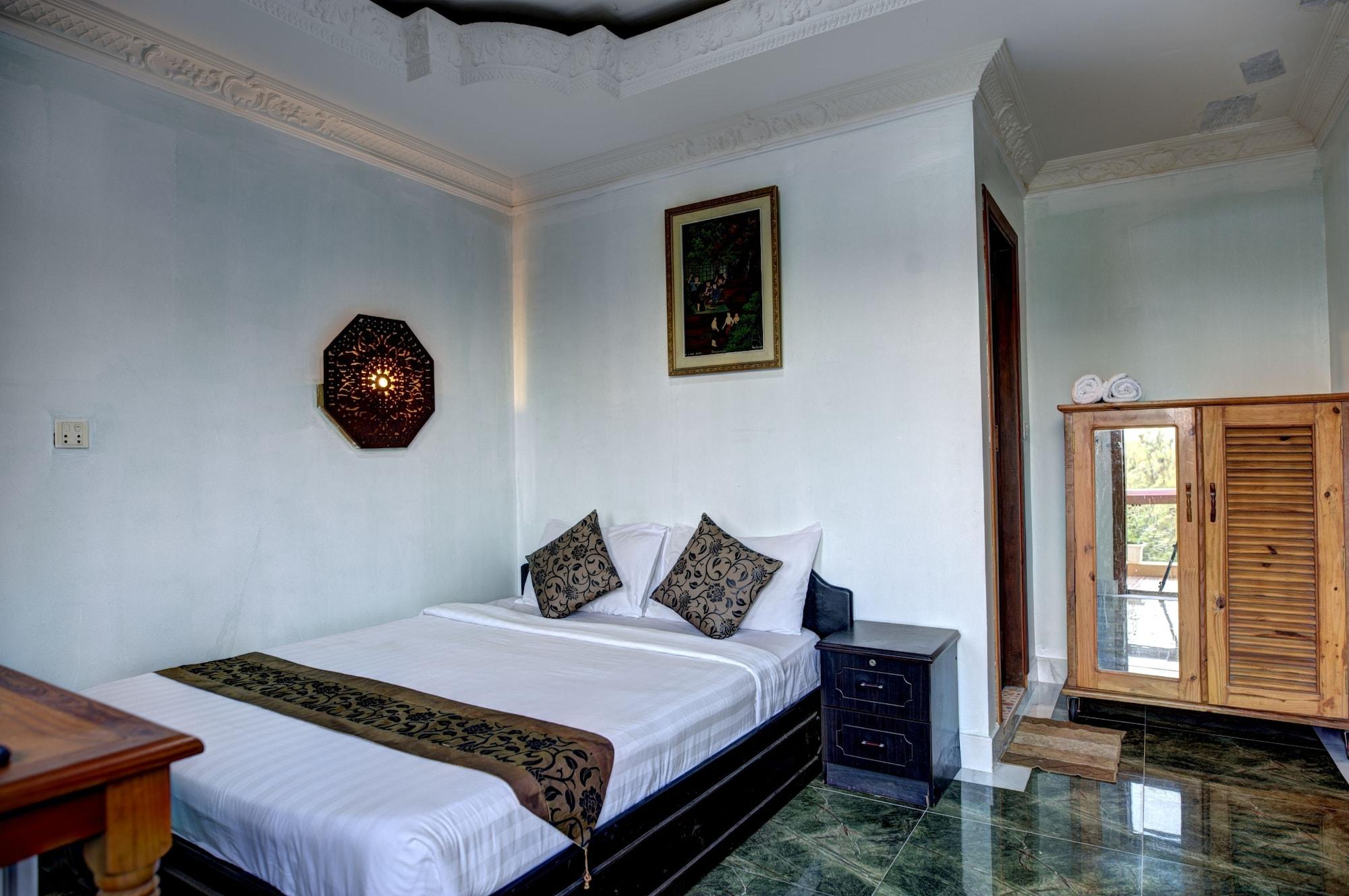 Rs II Guesthouse Phnom Penh Exteriör bild
