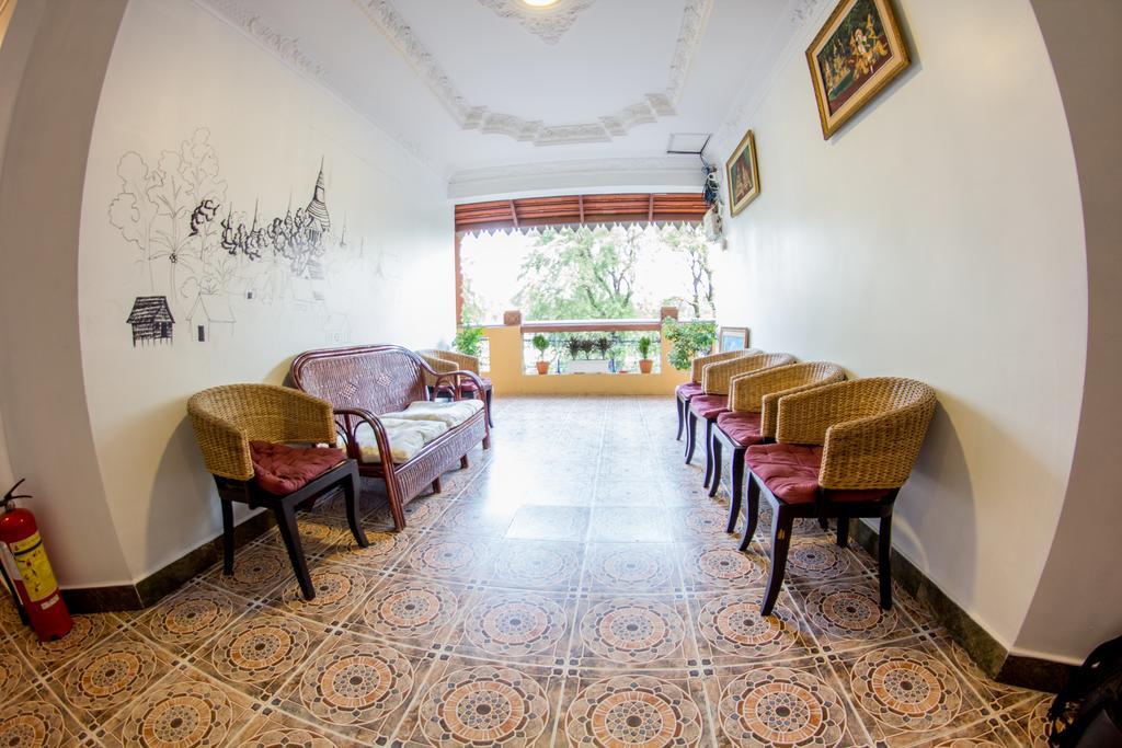 Rs II Guesthouse Phnom Penh Exteriör bild