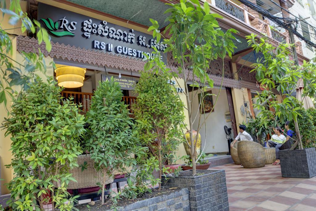 Rs II Guesthouse Phnom Penh Exteriör bild