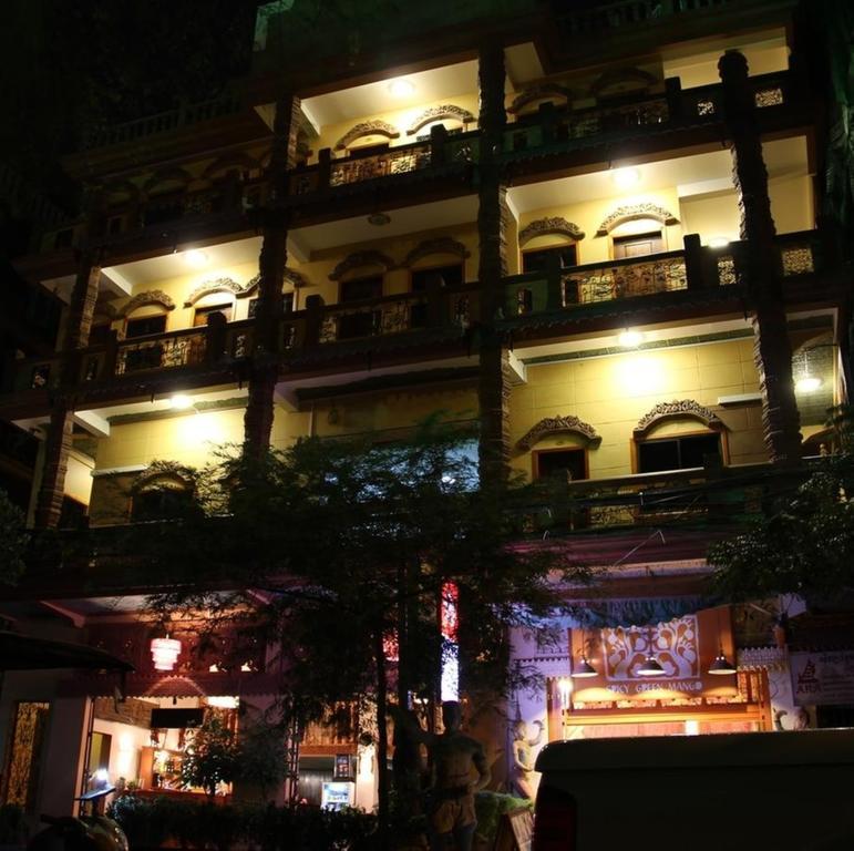 Rs II Guesthouse Phnom Penh Exteriör bild