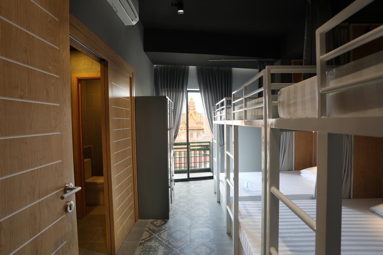 Rs II Guesthouse Phnom Penh Exteriör bild